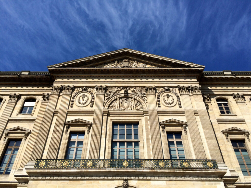 82dc55e8-2a0e-11e7-906f-0242ac110003-paris-louvre-france-architecture-83912